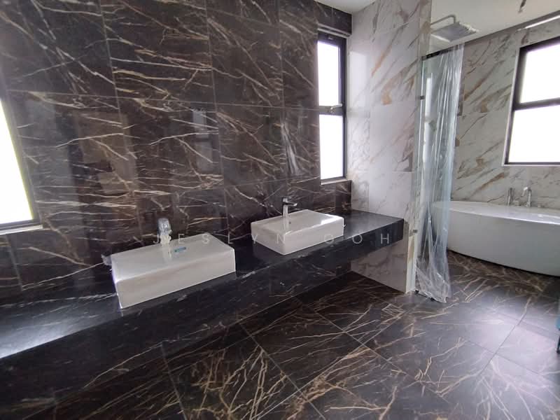 Bungalow for Sale in Setia Eco Glades (Cyberjaya) - Jeslyn Goh - Bathroom - PropertyGuru.com.my