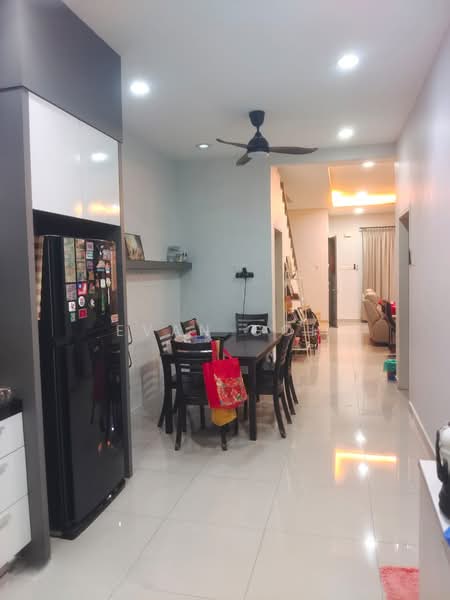2-storey Terraced House for Sale in Taman Putra Impiana (Puchong) - Evan Goh - Dining Room - PropertyGuru.com.my