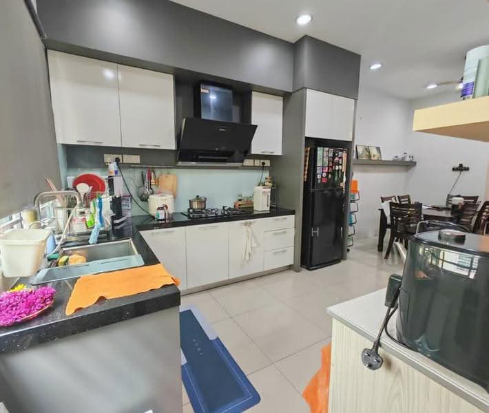 Rumah Teres 2-Tingkat untuk Dijual di Taman Putra Impiana (Puchong) - Evan Goh - Kitchen - PropertyGuru.com.my