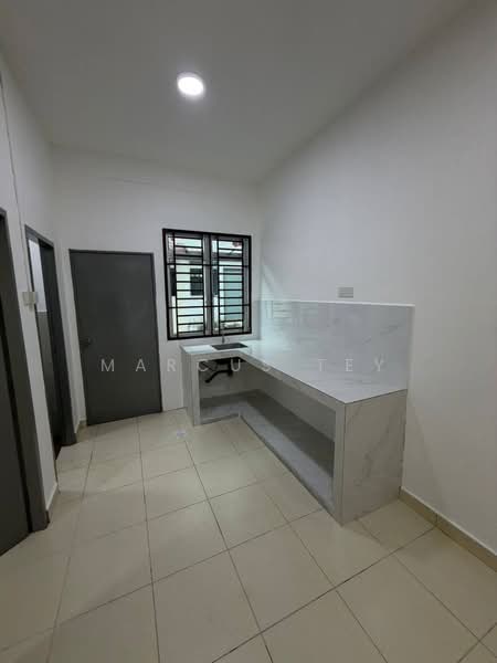 2-storey Terraced House for Sale in Taman Scientex Senai (Senai) - Marcus Tey - Kitchen - PropertyGuru.com.my