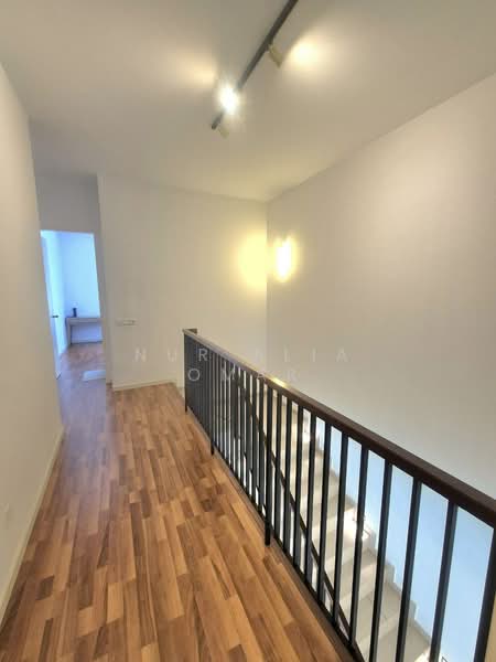 Semi-Detached House for Sale in Kuala Selangor (Selangor) - Nur Alia Omar - Corridor - PropertyGuru.com.my