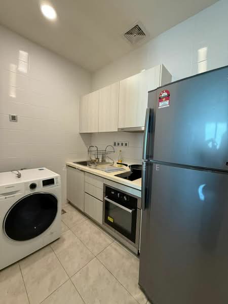 Servis Apartment untuk Disewa di Paragon Suites @ CIQ - Zoey Lee - Kitchen - PropertyGuru.com.my