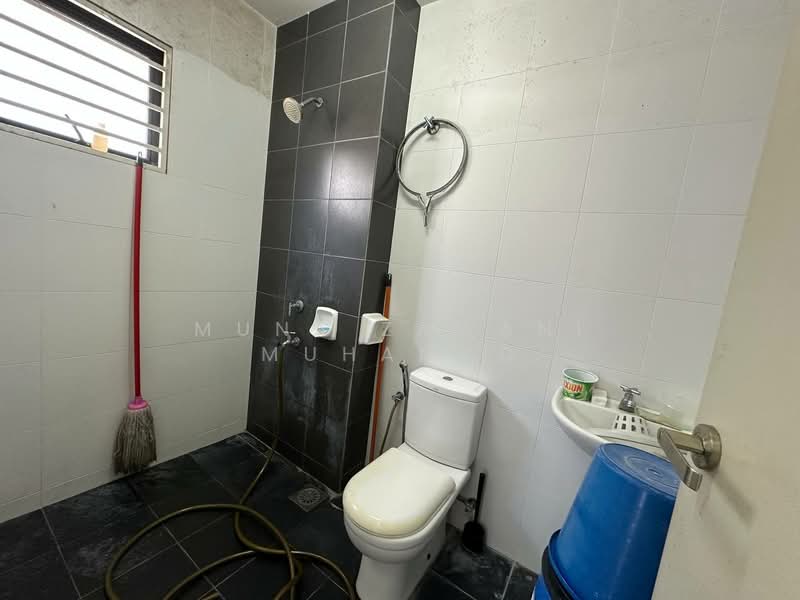 2-storey Terraced House for Sale in Nilai Impian (Nilai) - Muna Zawani Muhamad - Bathroom - PropertyGuru.com.my