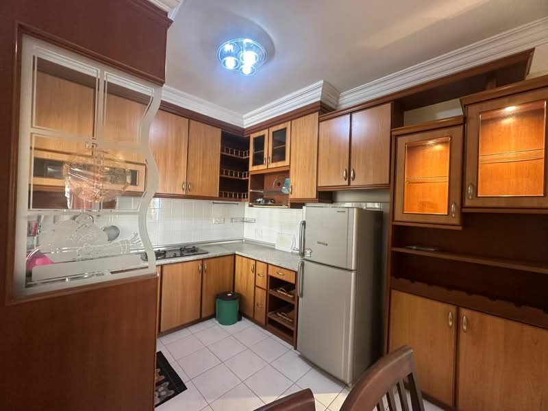 Kondominium untuk Disewa di Villa Emas - Xinnee . - Kitchen - PropertyGuru.com.my