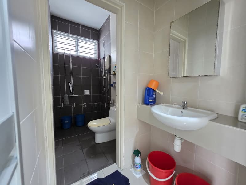 Cluster House for Sale in Kangkar Pulai (Skudai) - Justin Wong - Bathroom - PropertyGuru.com.my