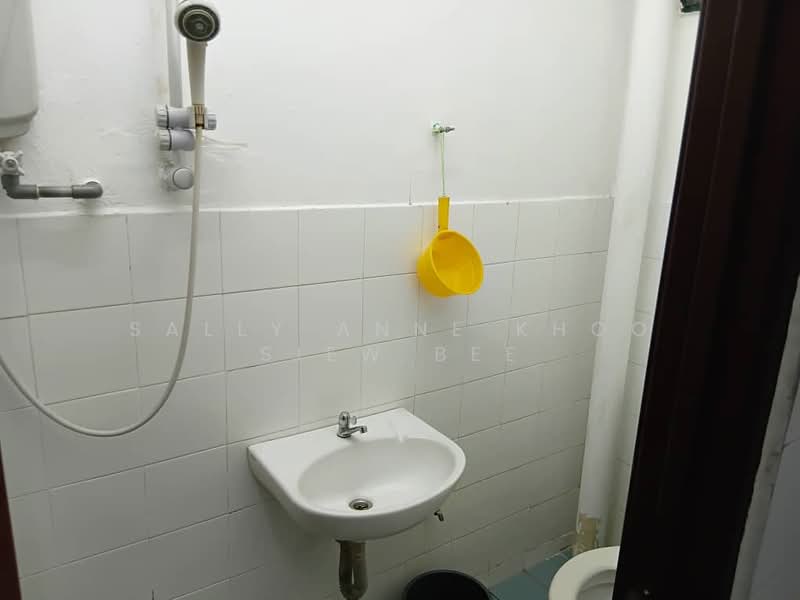 Rumah Teres 2 Tingkat untuk Disewa di Puchong (Selangor) - Sally Anne Khoo Siew bee - Bathroom - PropertyGuru.com.my