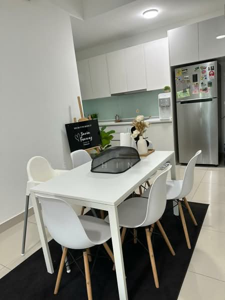 Servis Apartment untuk Disewa di Tropez Residences - Le Ching . - Dining Room - PropertyGuru.com.my