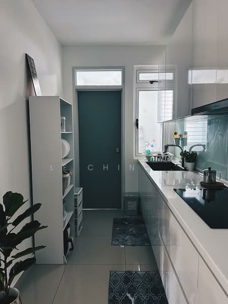 Servis Apartment untuk Disewa di Tropez Residences - Le Ching . - Kitchen - PropertyGuru.com.my