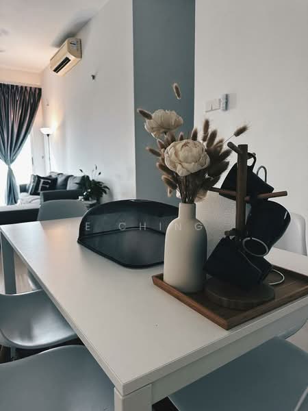 Servis Apartment untuk Disewa di Tropez Residences - Le Ching . - Living Room - PropertyGuru.com.my