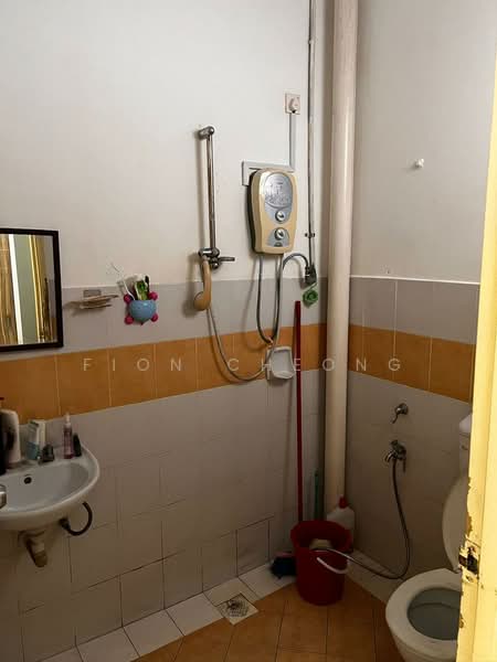 Rumah Teres 1 Tingkat untuk Dijual di Johor Bahru (Johor) - Fion Cheong - Bathroom - PropertyGuru.com.my
