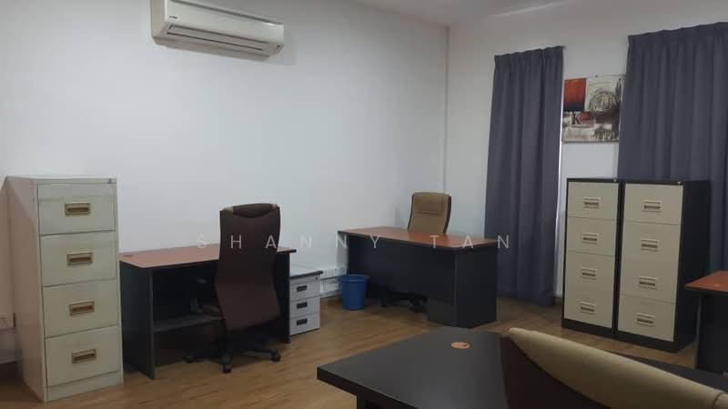 Rumah Berkembar untuk Dijual di Bandar Sungai Long (Selangor) - Shanny Tan - Study - PropertyGuru.com.my