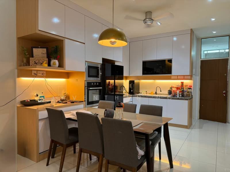 2-storey Terraced House for Sale in Austin (Johor Bahru) - Javenthan Ng - Kitchen - PropertyGuru.com.my
