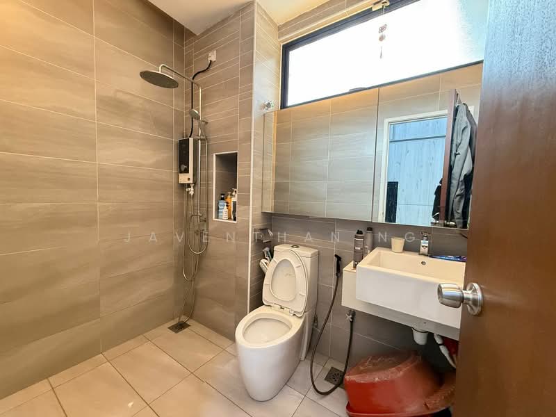 2-storey Terraced House for Sale in Austin (Johor Bahru) - Javenthan Ng - Bathroom - PropertyGuru.com.my