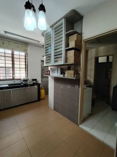 Rumah Teres untuk Dijual di Laman Rimbunan (Kepong) - Tris Jong - Kitchen - PropertyGuru.com.my
