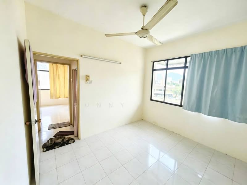 Rumah Flat untuk Dijual di Lucky Garden - Sunny Tse - PropertyGuru.com.my