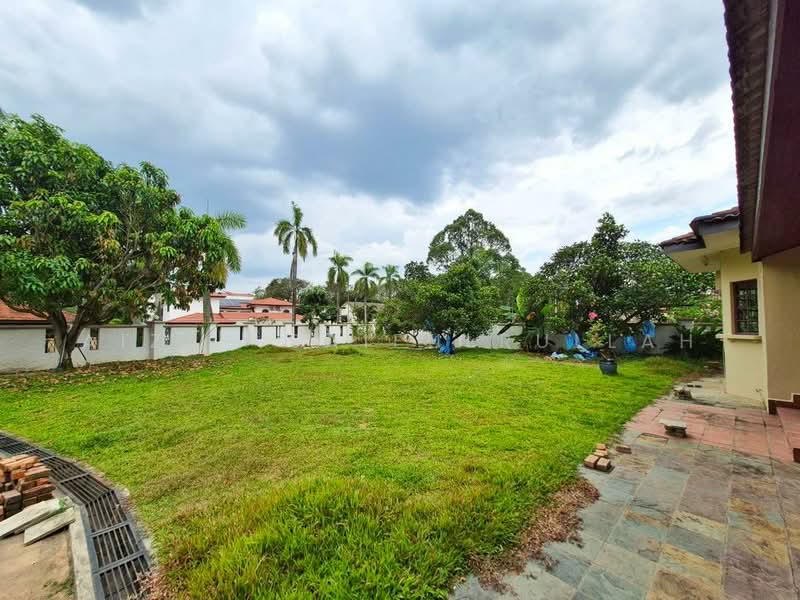 Rumah Banglo untuk Dijual di Seksyen 6 (Kota Damansara) - Aizat Saifulrullah - Garden - PropertyGuru.com.my