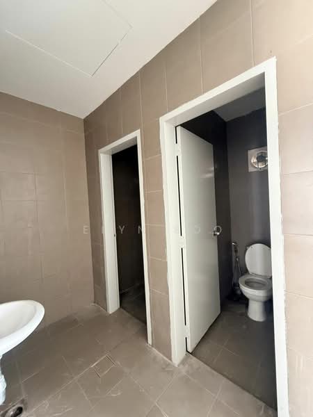 Kedai untuk Disewa di Twentyfive7 (Tanjong Duabelas) - Elyn Soo - Bathroom - PropertyGuru.com.my