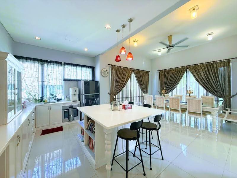Bungalow House for Sale in Kayangan Heights (Shah Alam) - M Jamil Ali - Kitchen - PropertyGuru.com.my
