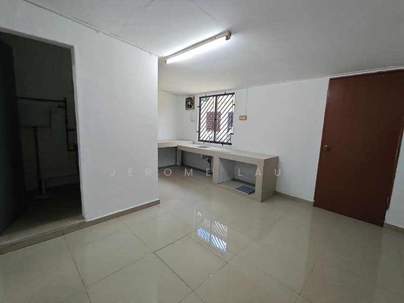 2-storey Terraced House for Rent in Taman Sri Muhibbah (Kulai) - JEROME LAU - Kitchen - PropertyGuru.com.my