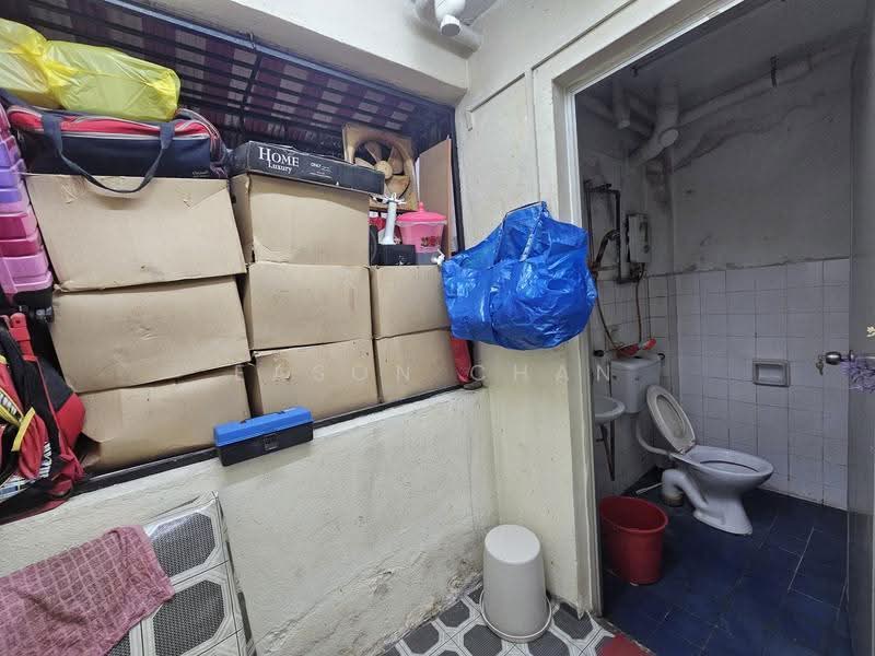 Apartment for Sale at Pandan Lake View - Eason Chan - Bathroom - PropertyGuru.com.my