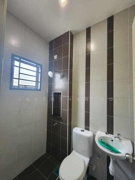 2-storey Terraced House for Sale in Austin (Johor Bahru) - Javenthan Ng - Bathroom - PropertyGuru.com.my