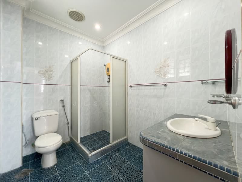 Bungalow for Sale in Taman Tun Dr Ismail (Kuala Lumpur) - Jessi Kew - Bathroom - PropertyGuru.com.my