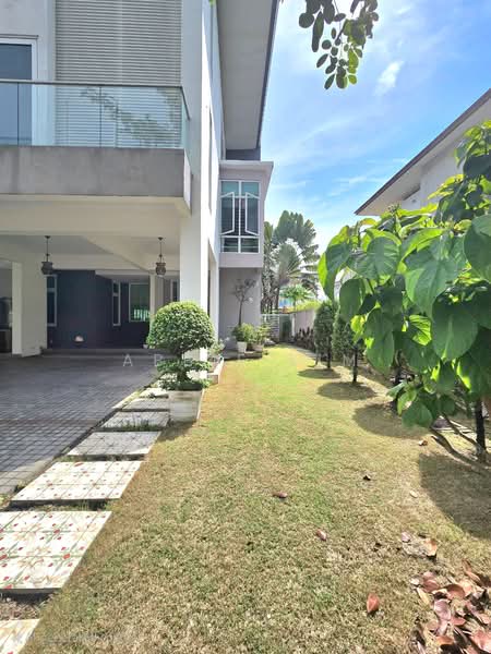 For Sale - The Glades