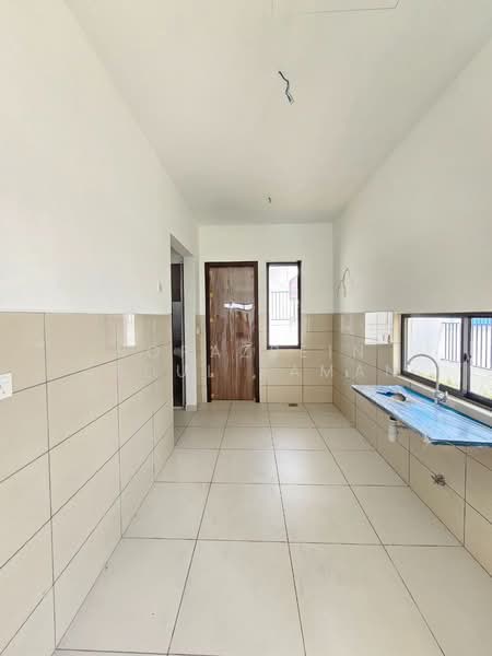 Rumah Berkembar untuk Dijual di Elmina (Shah Alam) - Norazrein Abdul Raman - Kitchen - PropertyGuru.com.my