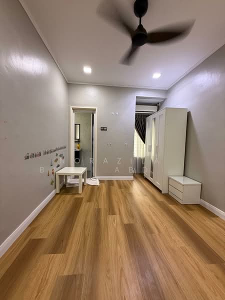 2.5-storey Terraced House for Sale in Bukit Jelutong (Shah Alam) - Norazila Binti Abdul Rahim - Bedroom - PropertyGuru.com.my