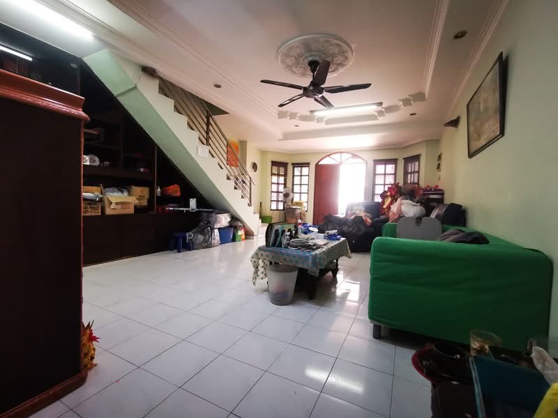 Rumah Teres 2 Tingkat untuk Dijual di Taman Sri Rampai (Wangsa Maju) - PeiGee . - Living Room - PropertyGuru.com.my