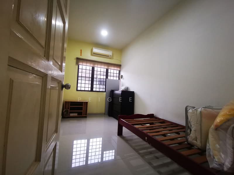 Rumah Teres 2 Tingkat untuk Dijual di Taman Sri Rampai (Wangsa Maju) - PeiGee . - Bedroom - PropertyGuru.com.my