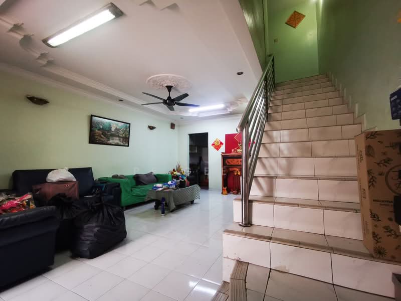Rumah Teres 2 Tingkat untuk Dijual di Taman Sri Rampai (Wangsa Maju) - PeiGee . - Living Room - PropertyGuru.com.my