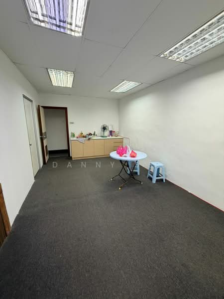 Shop / Office for Rent in Bandar Baru Uda (Tampoi) - Danny See - Interior - PropertyGuru.com.my