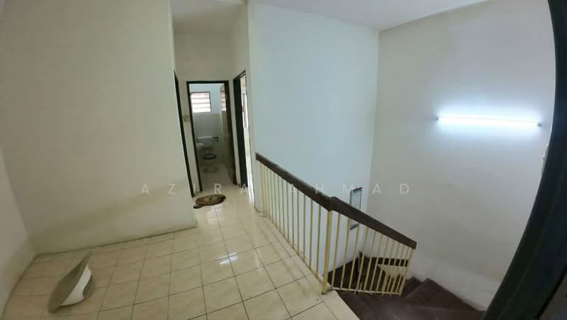 Rumah Teres 2 Tingkat untuk Dijual di Taman Lestari Putra (Seri Kembangan) - Azira Ahmad - Interior - PropertyGuru.com.my