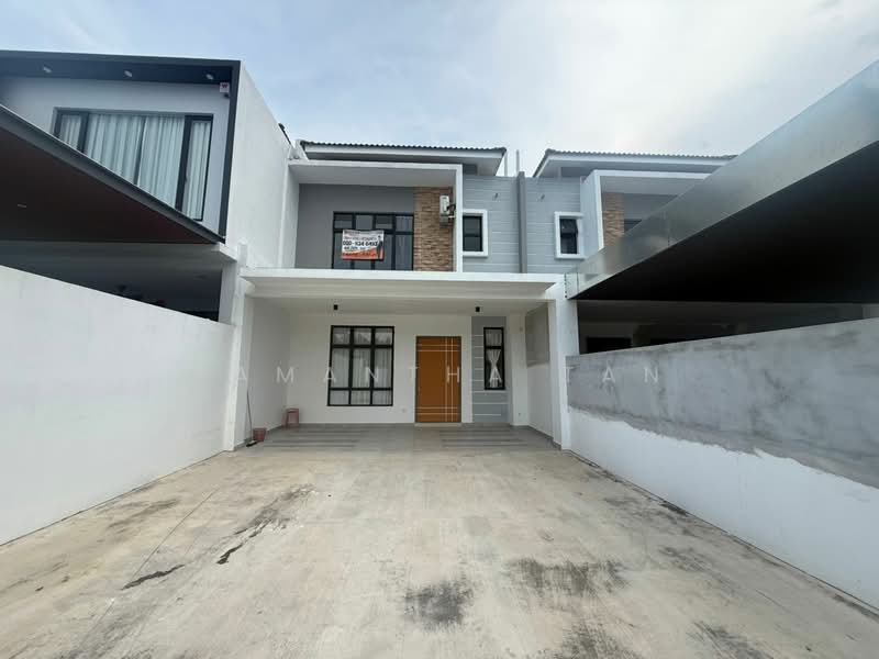 Rumah Teres 2 Tingkat untuk Disewa di Bandar Baru Permas Jaya (Permas Jaya) - Samantha Tan - Exterior - PropertyGuru.com.my