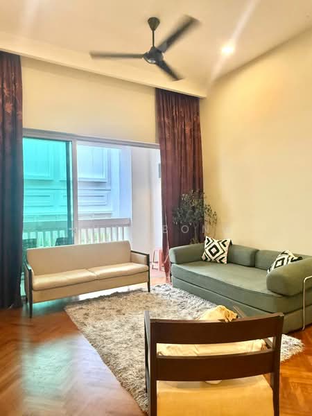Servis Apartment untuk Disewa di Straits Quay (The Suites at Waterside) - Yuki Bong - Living Room - PropertyGuru.com.my