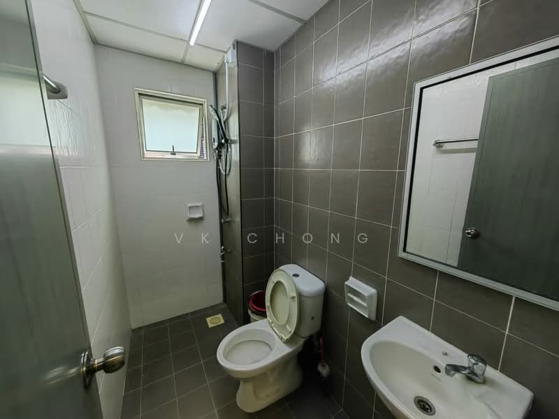 Service Residence for Sale at SuriaMas Suites - VK Chong - Bathroom - PropertyGuru.com.my