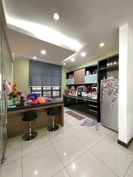 Semi-Detached House for Sale in Taman Pulai Bayu (Skudai) - Azlan Ismail aiproperty - Kitchen - PropertyGuru.com.my