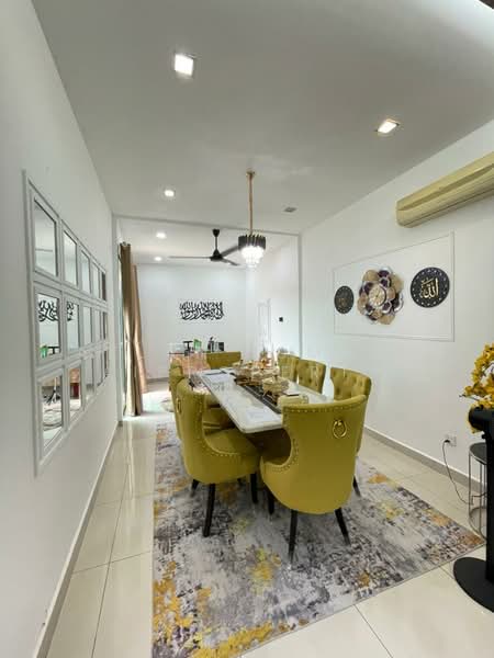 Semi-Detached House for Sale in Taman Pulai Bayu (Skudai) - Azlan Ismail aiproperty - Dining Room - PropertyGuru.com.my
