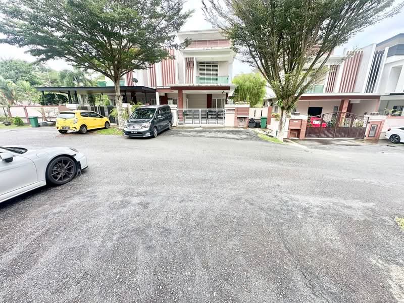 Semi-Detached House for Sale in Saujana Impian (Kajang) - Ashraff Daniel - PropertyGuru.com.my
