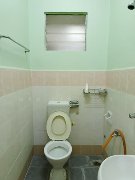 Apartment for Sale at Pangsapuri Seri Pinang - Marilyn Khor - Bathroom - PropertyGuru.com.my