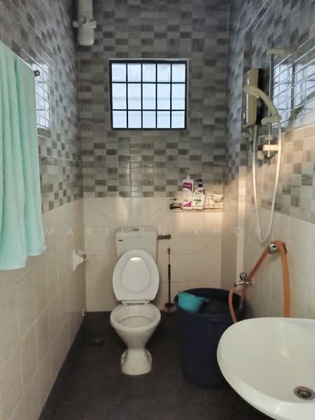 Apartment for Sale at Pangsapuri Seri Pinang - Marilyn Khor - Bathroom - PropertyGuru.com.my