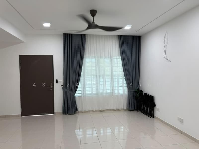 2-storey Terraced House for Rent in Sepang (Selangor) - Asliza Md Asrar - Living Room - PropertyGuru.com.my