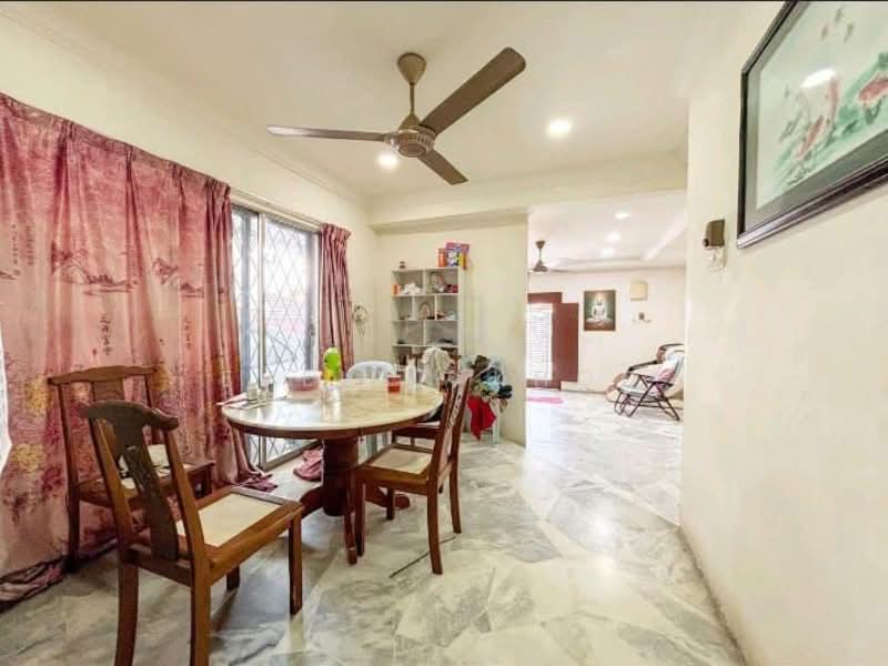 Rumah Berkembar untuk Dijual di Taman Desa Country Homes (Rawang) - Evelyn Khoo - Dining Room - PropertyGuru.com.my