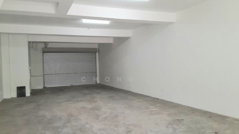 Kedai untuk Disewa di Bandar Tasik Kesuma (Beranang) - Chong . - Interior - PropertyGuru.com.my