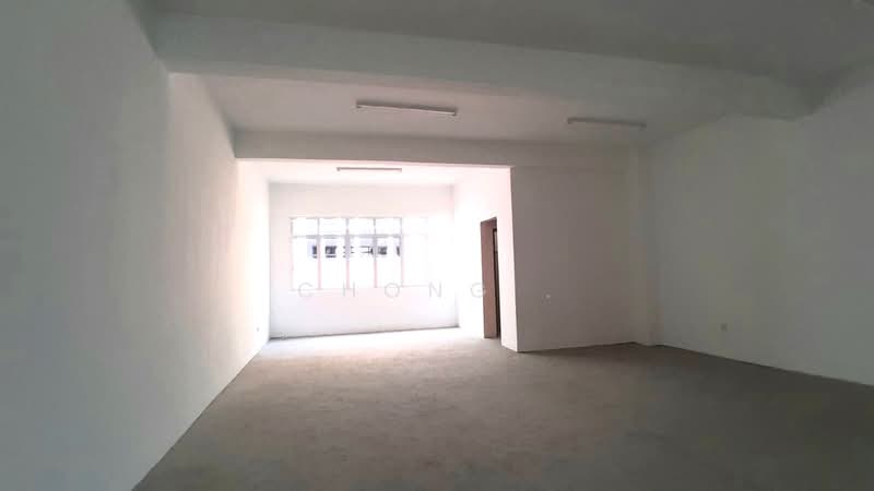 Kedai untuk Disewa di Bandar Tasik Kesuma (Beranang) - Chong . - Interior - PropertyGuru.com.my