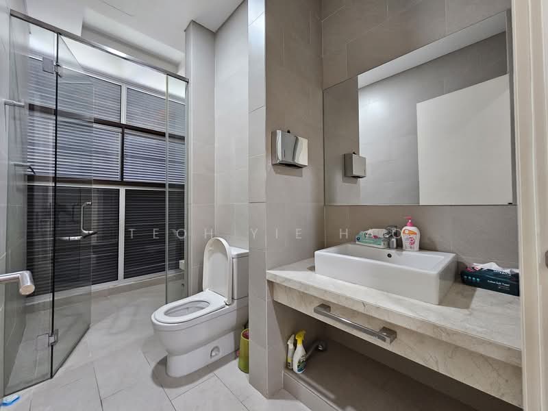 Kondominium untuk Dijual di Madge Mansions - Teoh Yie Hao - Bathroom - PropertyGuru.com.my