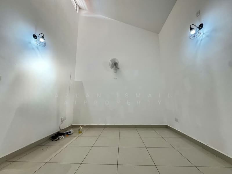 2-storey Terraced House for Sale in Bandar Putra (Kulai) - Azlan Ismail aiproperty - Interior - PropertyGuru.com.my