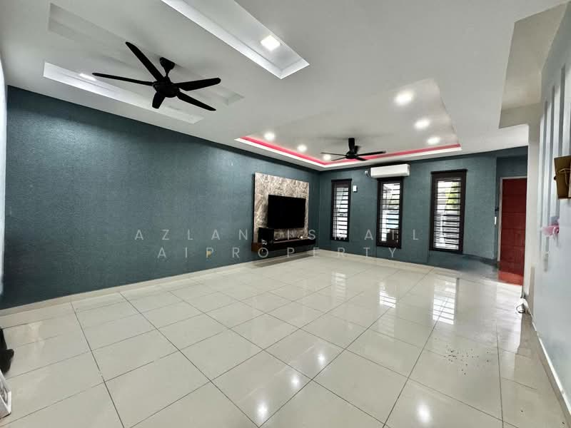 2-storey Terraced House for Sale in Bandar Putra (Kulai) - Azlan Ismail aiproperty - Living Room - PropertyGuru.com.my