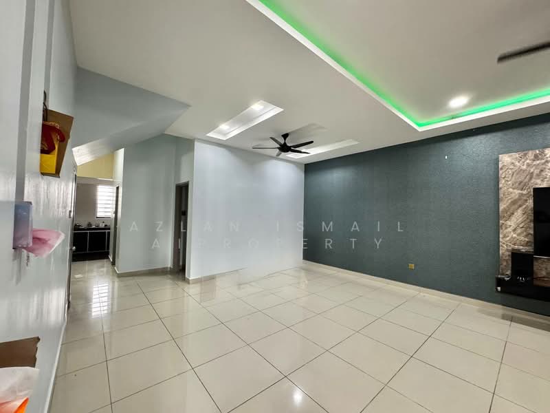 2-storey Terraced House for Sale in Bandar Putra (Kulai) - Azlan Ismail aiproperty - Living Room - PropertyGuru.com.my